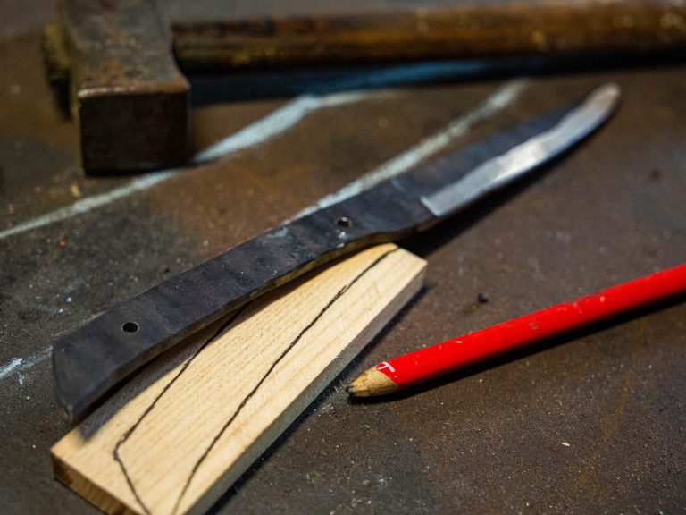 Analyse et Signification des Rêves Impliquant un Couteau