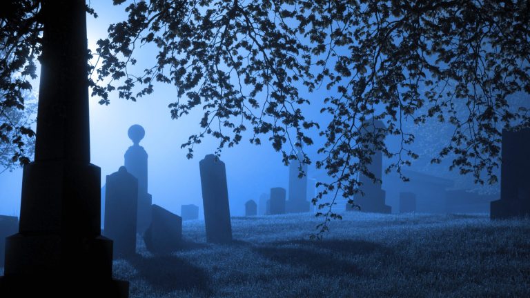 Analyse et portée symbolique des rêves liés aux cimetières