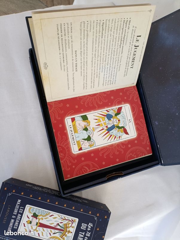 Monnaie de Tarot Reader Coin : Un Deck de Cartes de Tarot Rotatif avec 78 Arcanes Majeurs et Mineurs pour la Divination et la Prédiction, Parfait comme Cadeau Mystique – En Métal Antique Doré et Cuivre
